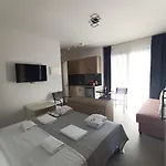 Elegant Dream